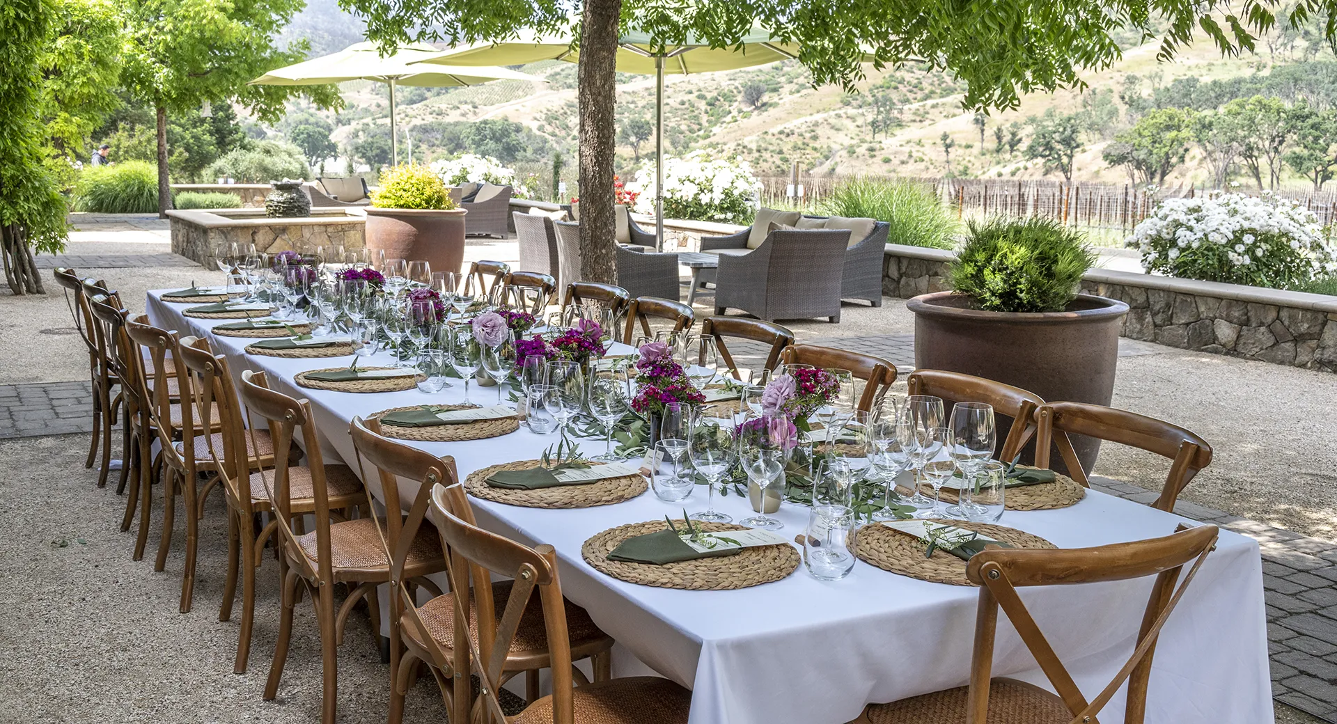 Somerston Estate Events, outside patio table set up (desktop)